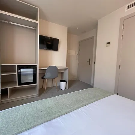 Vtz San Valero מלון