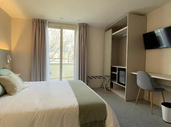 Vtz San Valero فندق