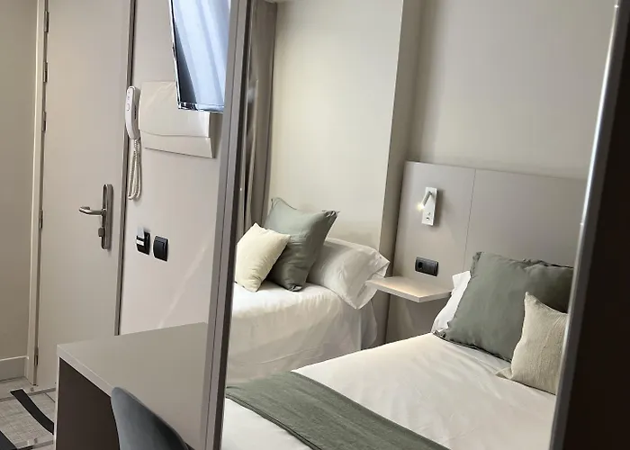 Vtz San Valero فندق 2*