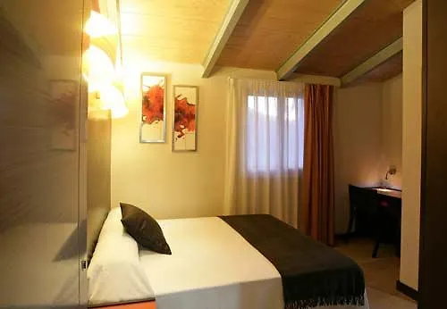 Vtz San Valero 2* سرقسطة